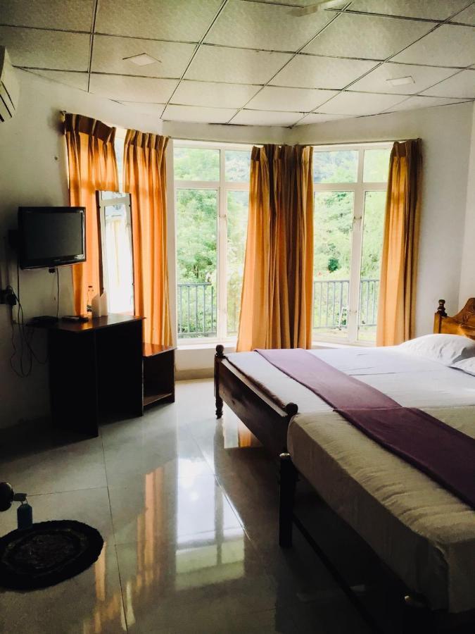 Diyaluma Falls Inn Koslanda Luaran gambar