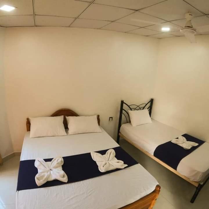 Diyaluma Falls Inn Koslanda Luaran gambar